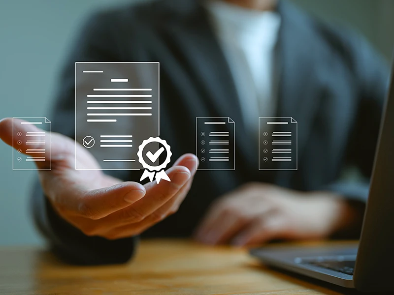 Grafische Darstellung der erfolgreichen digitalen ISO-Zertifizierung.