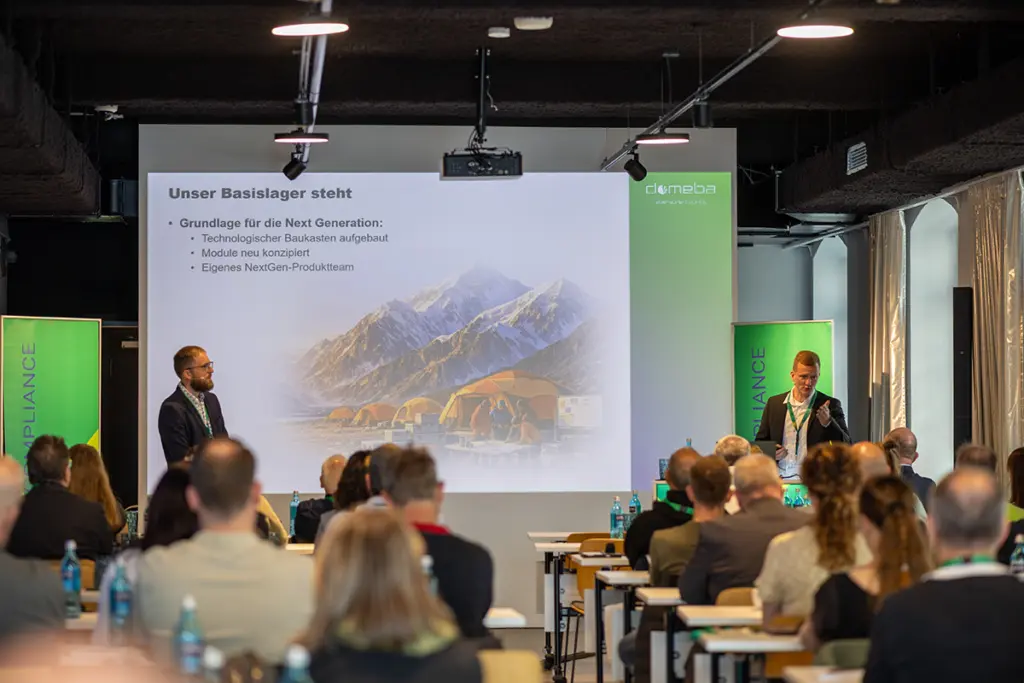 Präsentation von domeba GmbH auf den Comliance Days.