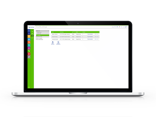 Laptop mit geöffneter Software, die eine Tabelle mit grüner Kopfzeile und mehreren Spalten zeigt